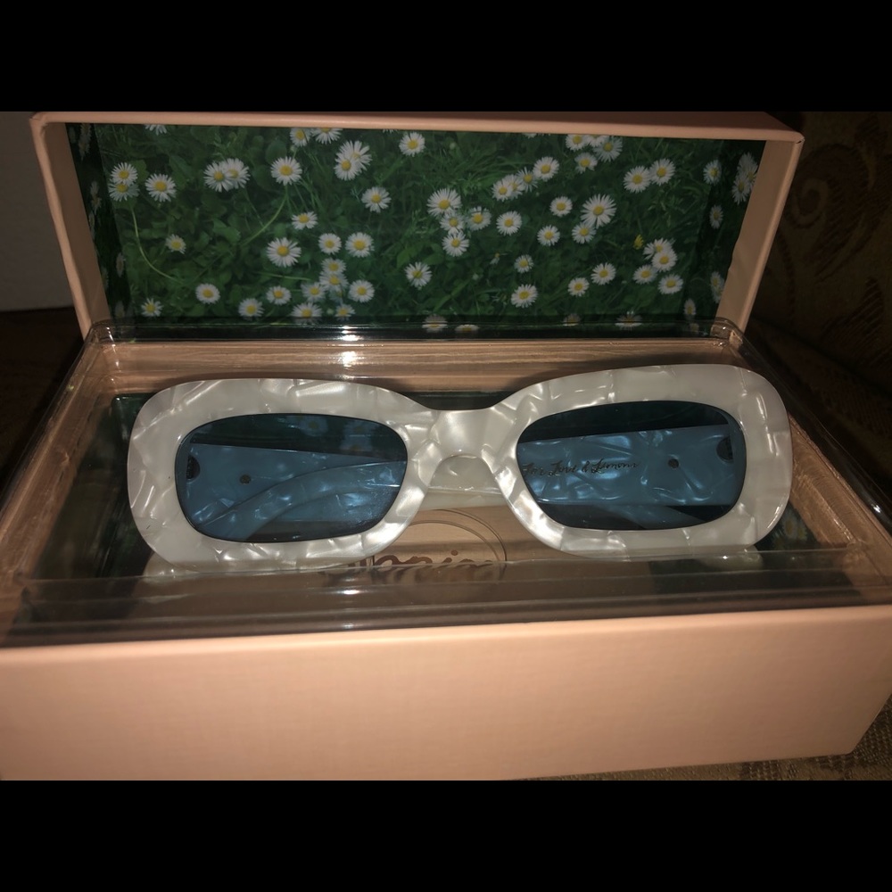 MINNIE Sonix X For Love and Lemons Sunnies